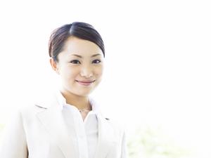 植毛のデメリット徹底解説！リスクや対策方法を知り、納得の治療選び